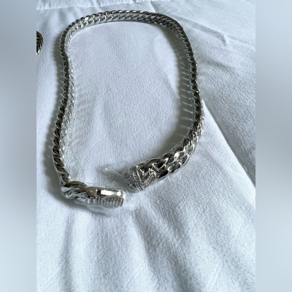 Monaco Necklaces - Picture 4 of 4